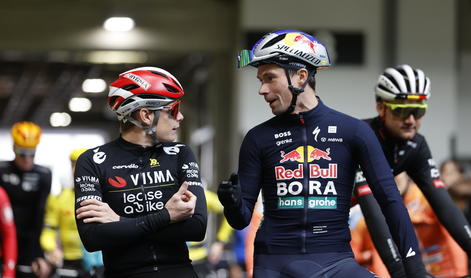 Vingegaard izkoristil trenutek, Roglič najbolj borbeni kolesar #video