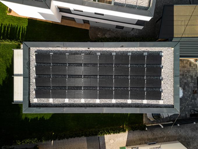 Sončna elektrarna vam prinaša visoke prihranke pri stroških za električno energijo. | Foto: BISOL Group