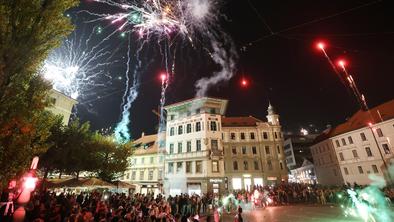 Neverjetni prizori v središču Ljubljane! Green Dragons so si dali duška! #video