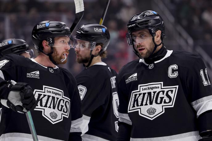 Anže Kopitar Los Angeles Kings | Anže Kopitar z Los Angeles Kings so dosegli že peto zaporedno zmago. | Foto Reuters