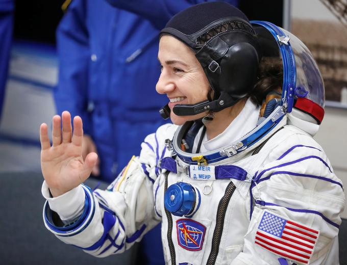 Meirova, ki ima doktorat iz pomorske biologije, se je tokrat prvič sprehodila v vesolju. | Foto: Reuters