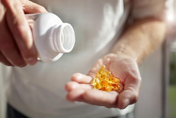 Nacionalne raziskave kažejo, da kar 80 odstotkov odraslih prebivalcev Slovenije v jesensko-zimskem obdobju ni zadostno preskrbljenih z vitaminom D. | Foto: Getty Images