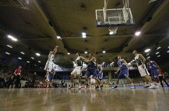 Olimpija pokorila vodilno Cibono