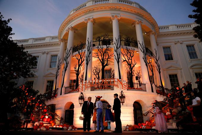 Noč čarovnic v beli hiši | Foto: Reuters