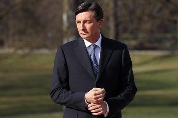Pahor o dokapitalizaciji NKBM: Ne želimo dvomov o stabilnosti bančnega sistema