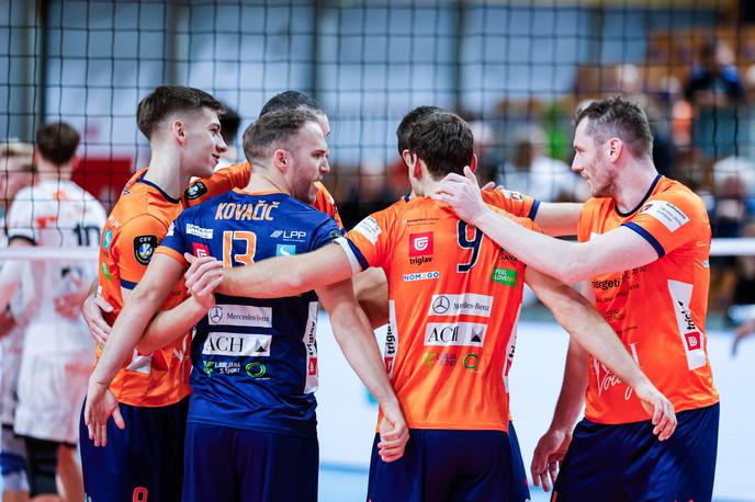 ACH Volley : Orion Stars | Slovenski prvak ACH Volley je tudi na povratni tekmi prvega kroga kvalifikacij za ligo prvakov premagal nizozemskega tekmeca Orion Stars in napredoval v drugi krog kvalifikacij. | Foto Aleš Fevžer