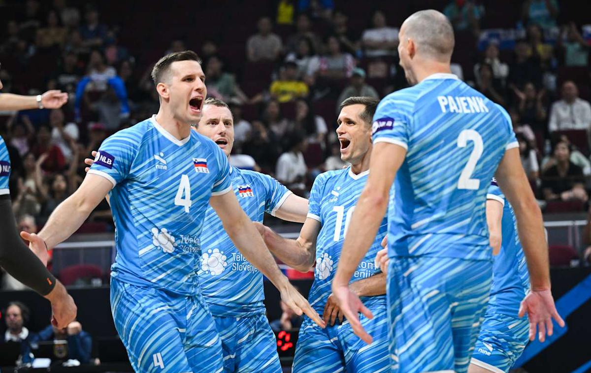 Slovenska odbojkarska reprezentanca | Slovenske odbojkarje čaka v ponedeljek ameriška ovira. | Foto VolleyballWorld