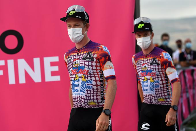 Pri ekipi EF so že na Dirki po Italiji 2020 na račun svojih dresov poželi ogromno simpatij.  | Foto: EF Pro Cycling