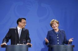 Merklova želi umiriti spor med EU-jem in Kitajsko