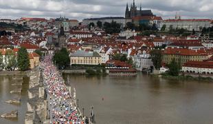 Kenijec in Etiopijka najhitrejša na maratonu v Pragi