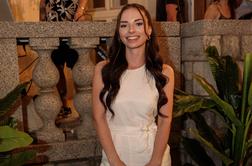 Pevka Klara Jazbec v veselem pričakovanju