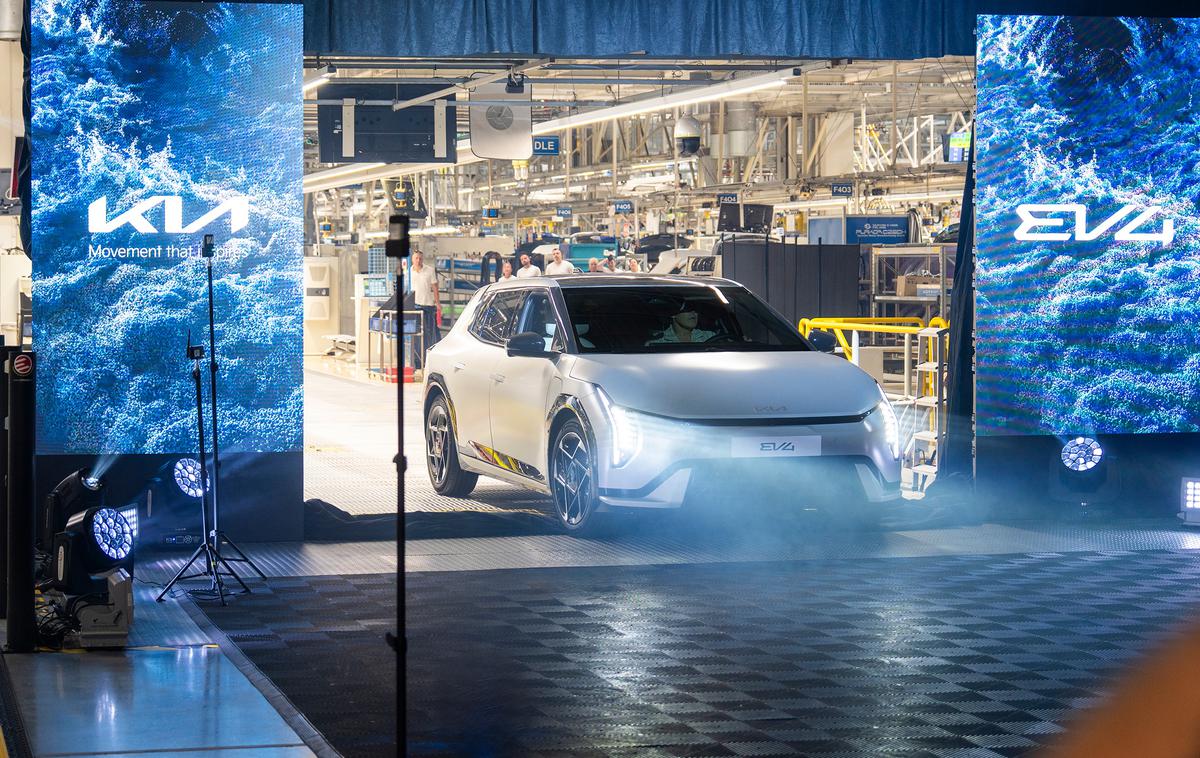 Kia EV4 Žilina | Prvi v Evropi izdelani primerek modela kia EV4 | Foto Kia