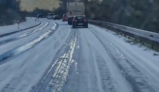 Neverjetni prizori na Krku: presenetila jih je huda nevihta s točo