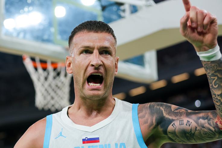 Alen Omić je nazadnje za Slovenijo igral v kvalifikacijah za EuroBasket 2017. | Foto: Filip Barbalić