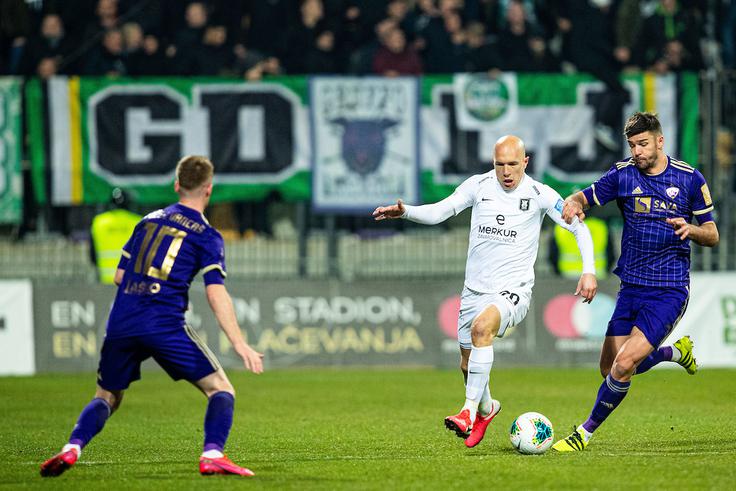 Rok Kronaveter je v svojem drugem derbiju v majici Maribora zadel še tretjič in razžalostil svoje nekdanje delodajalce. | Foto: Grega Valančič/Sportida