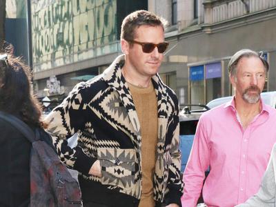 Igralec Armie Hammer izgon iz Hollywooda primerjal s križanjem