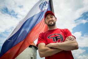 Velepec ostaja v Ukrajini, zato bo Jakov Fak treniral z ukrajinskimi dekleti
