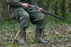 Med skupinskim lovom huje poškodovan