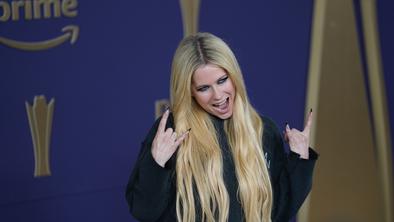 Avril Lavigne v puljski Areni