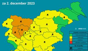 Arso za jutri izdal oranžno opozorilo, veter ponekod že povzroča težave