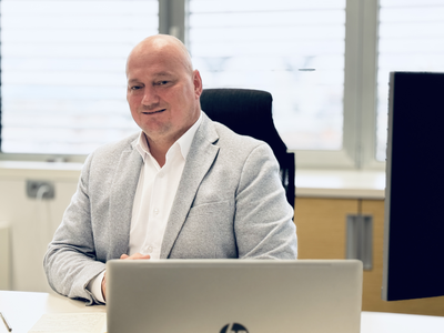 Spremembe pri največjem avtotrgovcu: novo vodstvo za Volkswagen v Sloveniji
