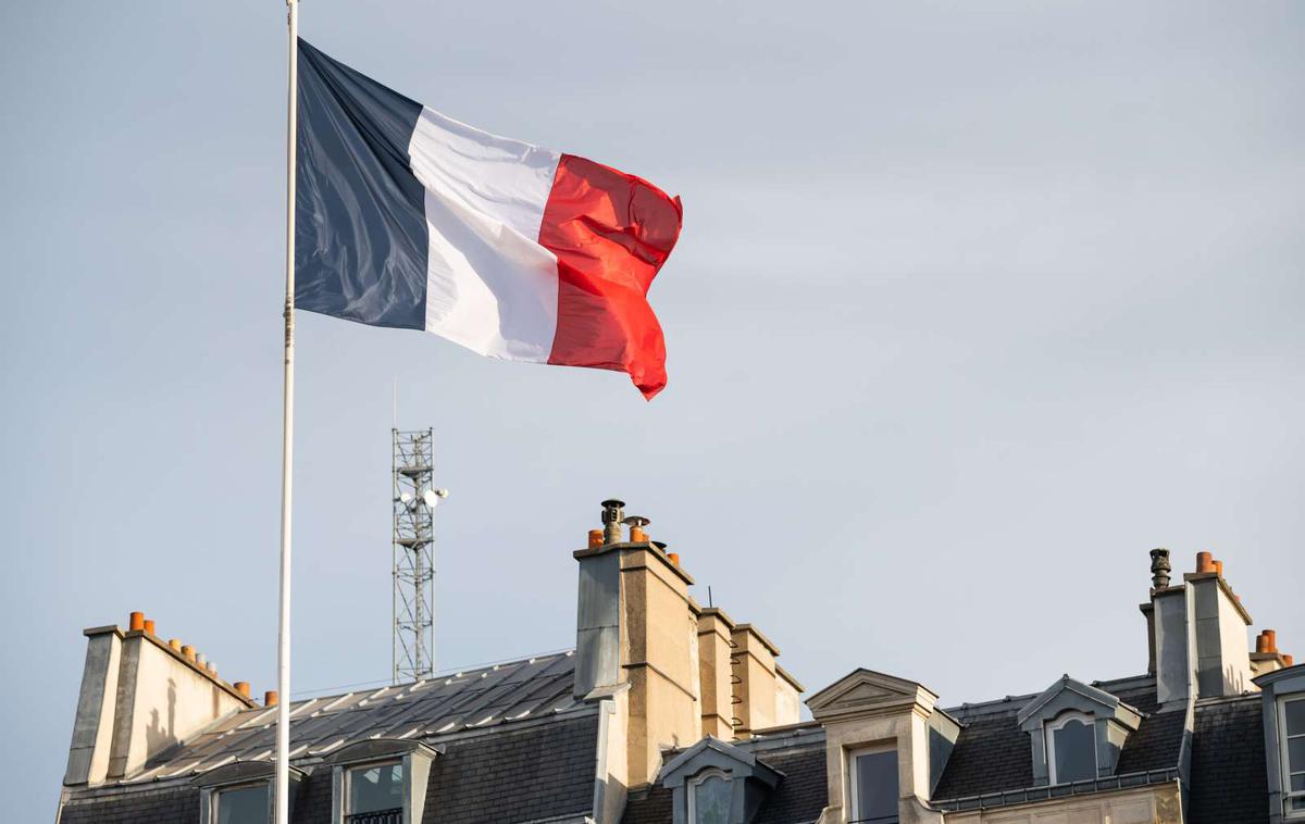 Francoska zastava | Ustavni svet je zavrnil 32 od 86 sprememb, ker niso bile povezane s predmetom zakona. | Foto STA