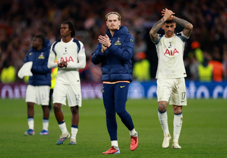 Tottenham bo po izpadu iz Evrope vse sile usmeril v to, da si izbori obstanek med angleško elito. | Foto: Reuters