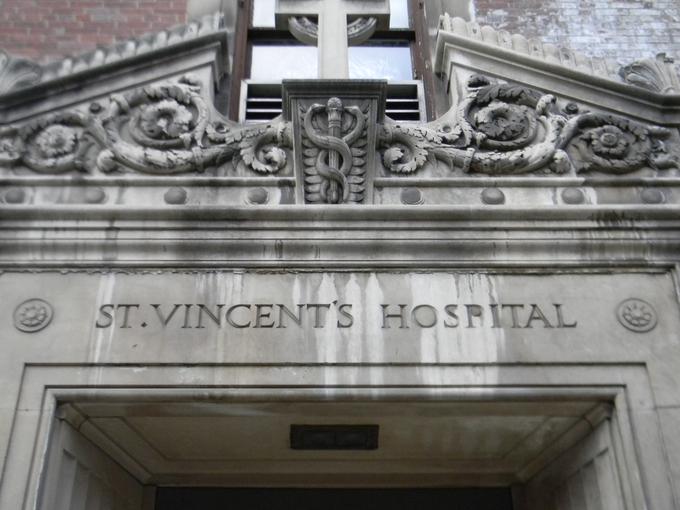 Karunova so oskrbeli v bolnišnici sv. Vincenca na Manhattnu. | Foto: 