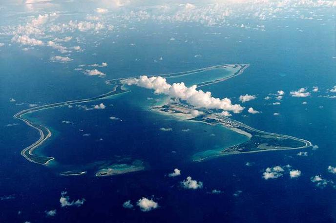 Otok Diego Garcia | Na strateškem otoku Diego Garcia je okoli 1.500 ameriških vojakov in vsaj še enkrat toliko civilistov, ki skrbijo za vzdrževanje vojaške opreme in obveščevalne dejavnosti. Britanski kontingent obsega okoli 40 pripadnikov. | Foto Guliverimage
