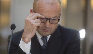 Boštjan Jazbec se bo o postopkih za sanacijo bank zagovarjal pred vlado (video)