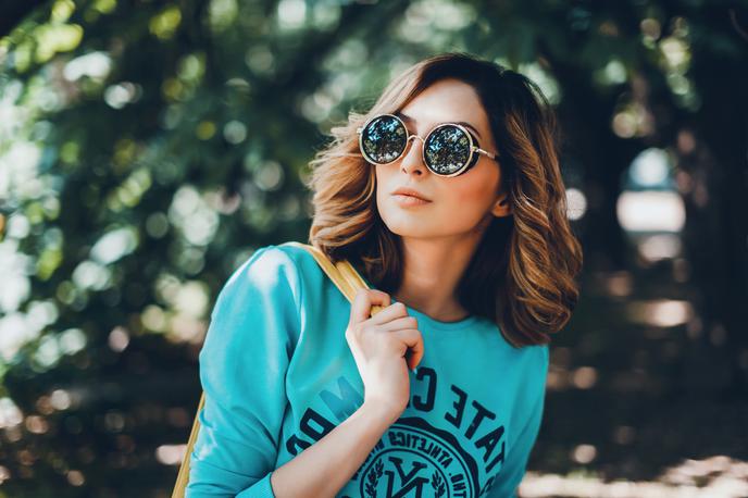 dekle, ženska, sončna očala | Foto Shutterstock