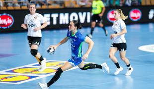 Pomlajena slovenska reprezentanca izgubila s Slovaško