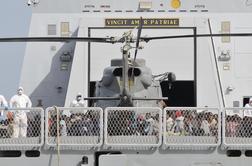 Italijanska mornarica našla ladjo, na kateri je umrlo 700 migrantov