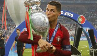 Ronaldo pred novo lovoriko, Messi niti med finalisti