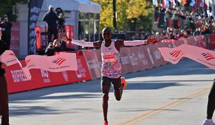Kiplimo in Feysa zmagovalca maratona v Chicagu