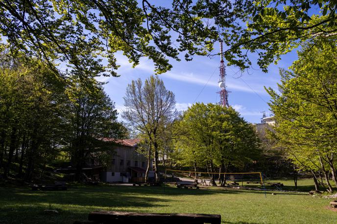 pohod na Nanos Suhi vrh | Vojkova koča na Nanosu bo prvo soboto v juniju gostila hribovsko zabavo Laško Gremo v hribe. | Foto Matej Podgoršek