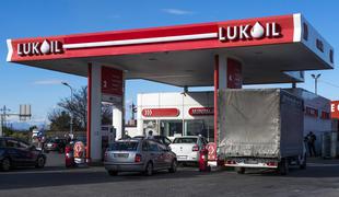Ruski Lukoil v razprodajo bencinskih črpalk po Evropi