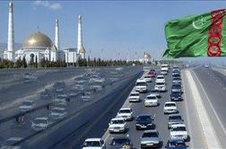 Srednješolci v Turkmenistanu so se rešili izpita o knjigi bivšega predsednika