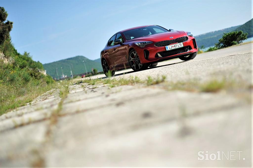 Kia Stinger Istra