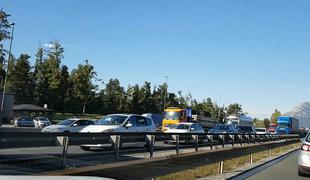 Pozor: dolgi zastoji na slovenskih avtocestah