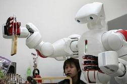 Bolj življenjski japonski robot