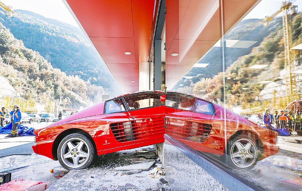 Ferrari nesreča | Foto Diara d’Andorra