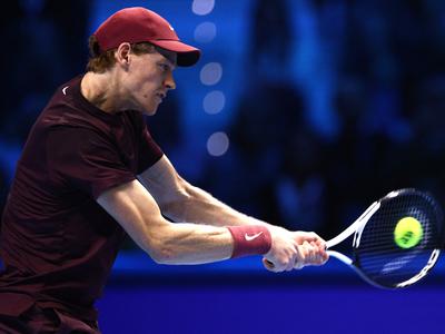 Sinner gladko do druge zmage, Auger-Aliassime presenetil Sheltona