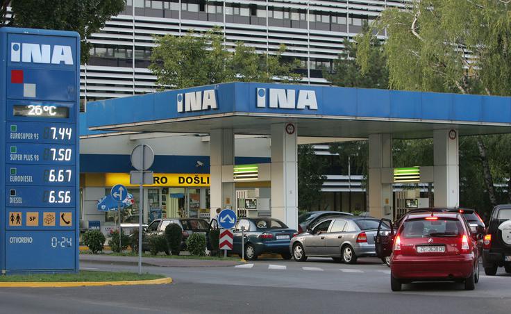 Spor Ina–Mol je spet v ospredju hrvaške politike, kar bi lahko povzročilo razpad vlade. | Foto: STA ,