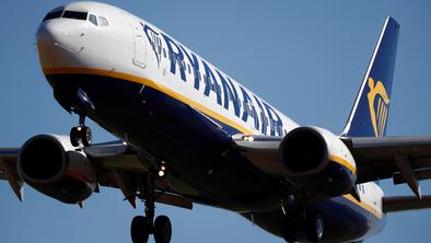 Ryanair zaradi stavk utrpel padec dobička
