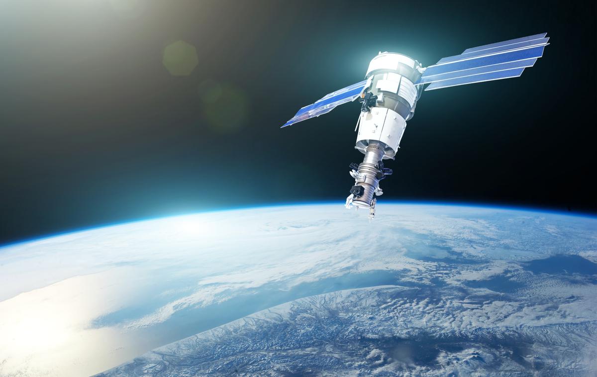 satelit in vesolje | Foto Getty Images