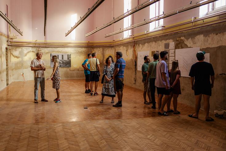 Dan odprtih vrat v Kajuhovem domu, bodočem Centru urbanega dogajanja. | Foto: Robi Valenti