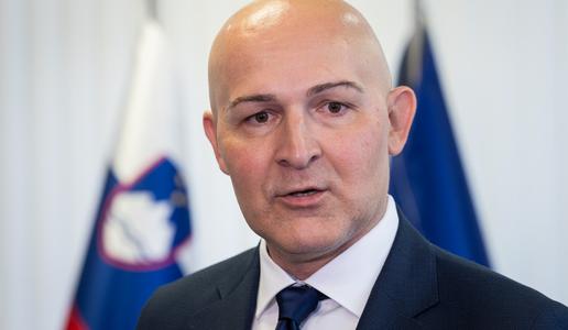 Rončević: Devetletke ne bo več, gremo na sodobno osemletko
