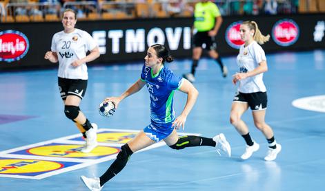 Pomlajena slovenska reprezentanca izgubila s Slovaško