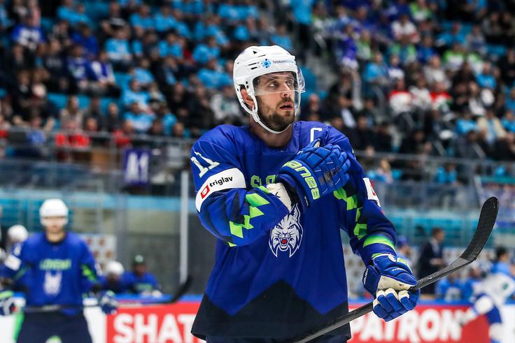 Matjaž Kopitar ima na voljo skoraj vsa najmočnejša orožja, tudi NHL-zvezdnika Anžeta Kopitarja. Bo pa od standardnih členov manjkal branilec Jurij Repe.
 | Foto: Matic Klanšek Velej/Sportida